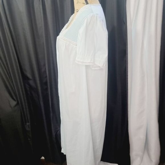 Vintage 70s Pastel Blue Dainty White Lace Fairycore Night Gown - Picture 6 of 12